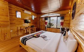 Mường Hoa River View Homestay